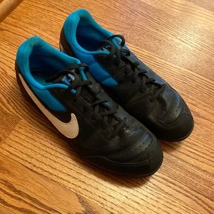 Size 5Y indoor soccer cleats - very lightly used